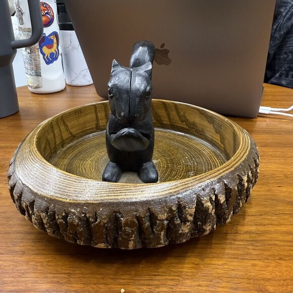Vintage Cast Iron Squirrel Nut Cracker In Wooden Bark Bowl Nutcracker - Picture 4 of 11